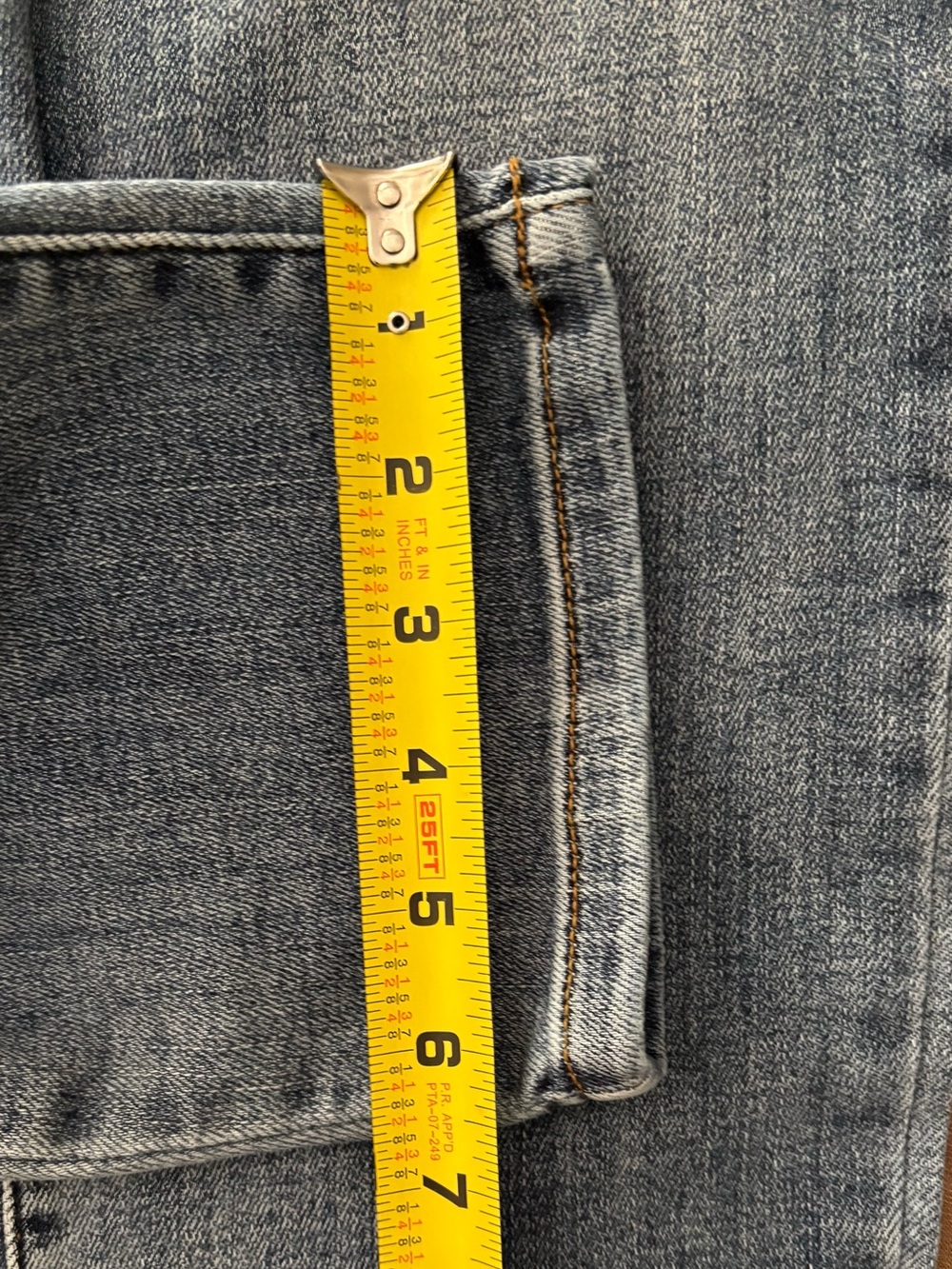 Judy Blue Mid Rise Classic Slim Fit Jeans Medium Wash 13/31 Excellent - Picture 14 of 14